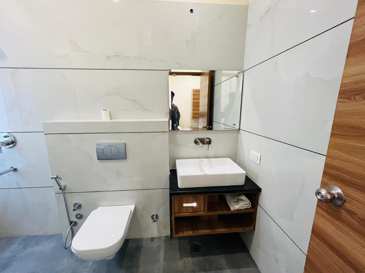 Qotel Nirvana Jasola Couple Friendly 3*