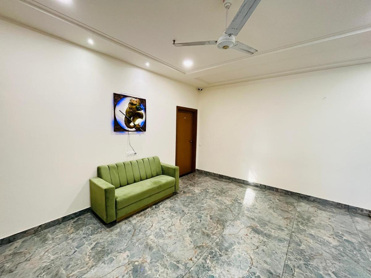 Qotel Nirvana Jasola Couple Friendly 3*