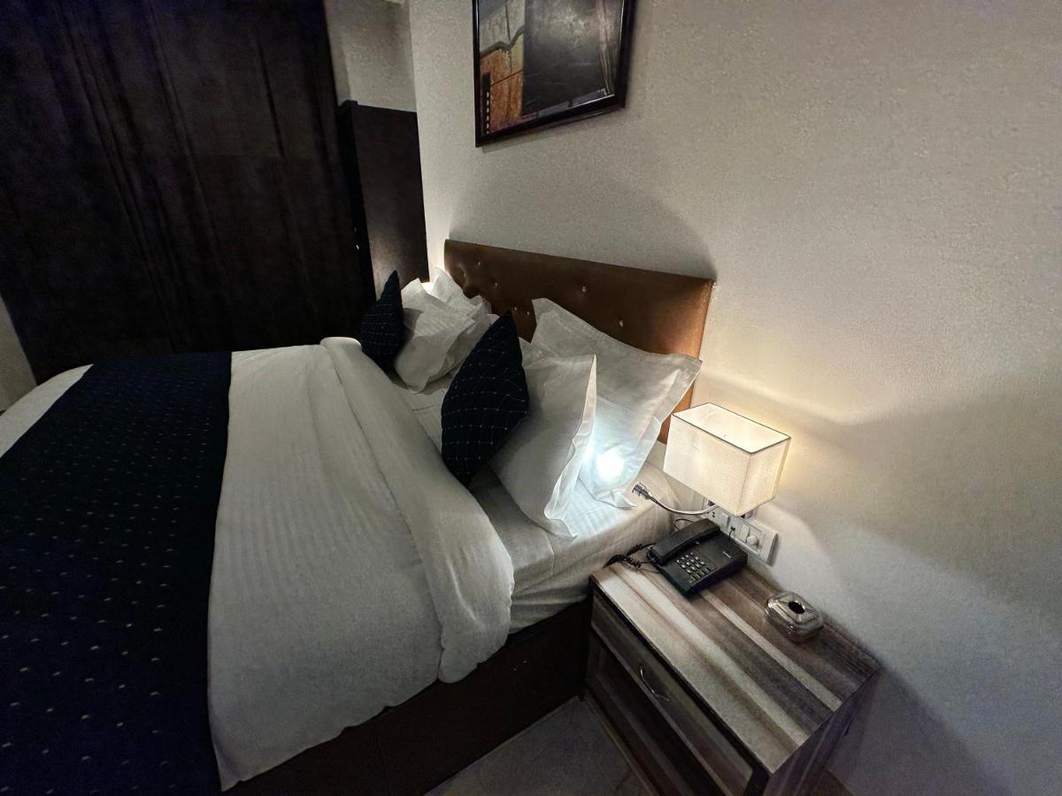 The Delhi Airport Hotel Nova Deli