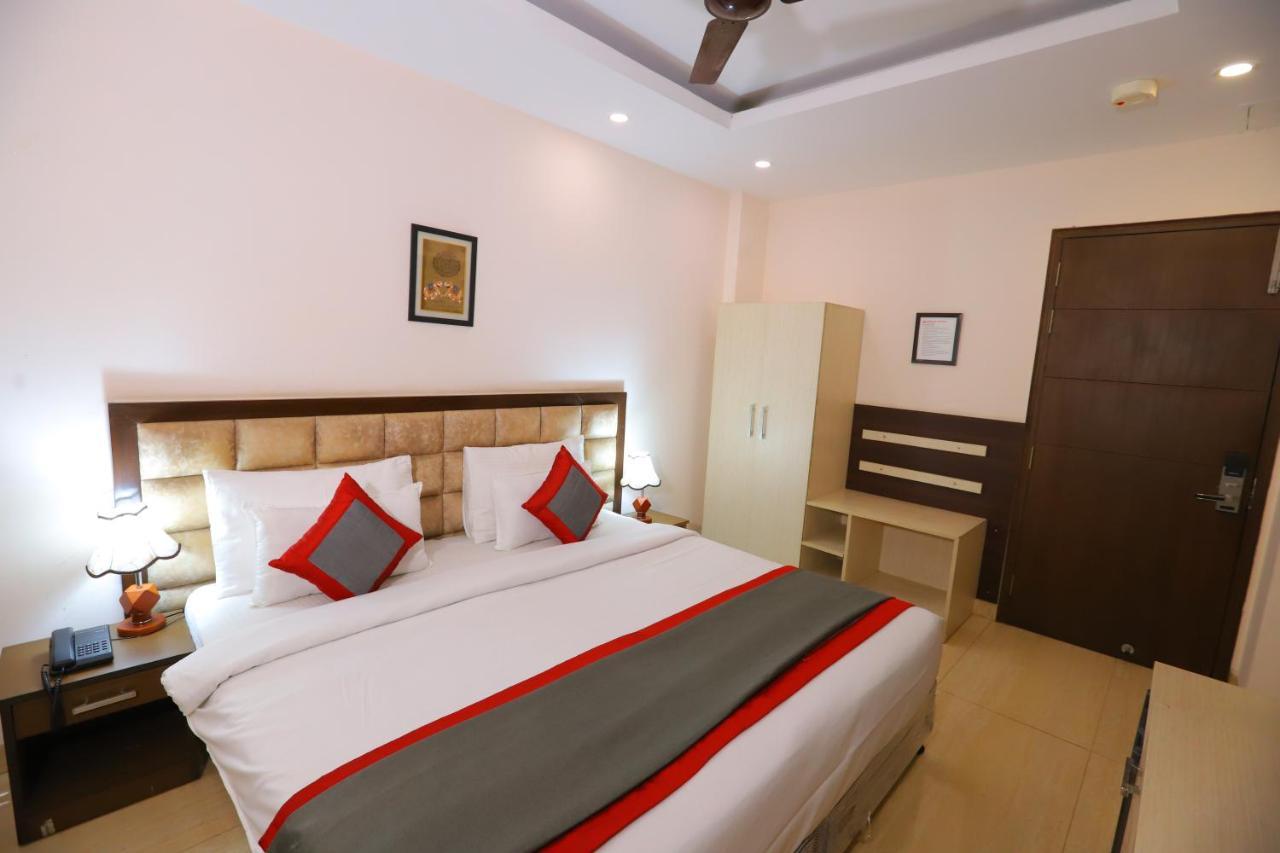 Qotel Nirvana Jasola Couple Friendly Hotel New Delhi