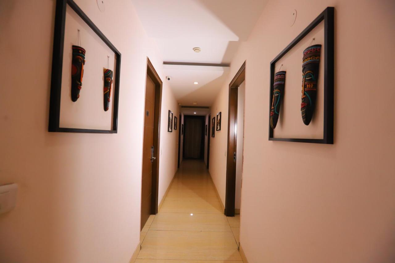 Hotel Qotel Nirvana Jasola Couple Friendly