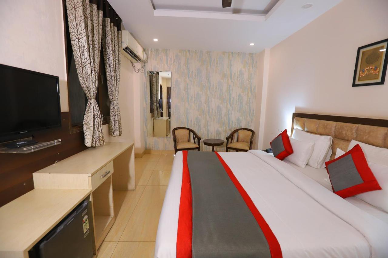 Qotel Nirvana Jasola Couple Friendly