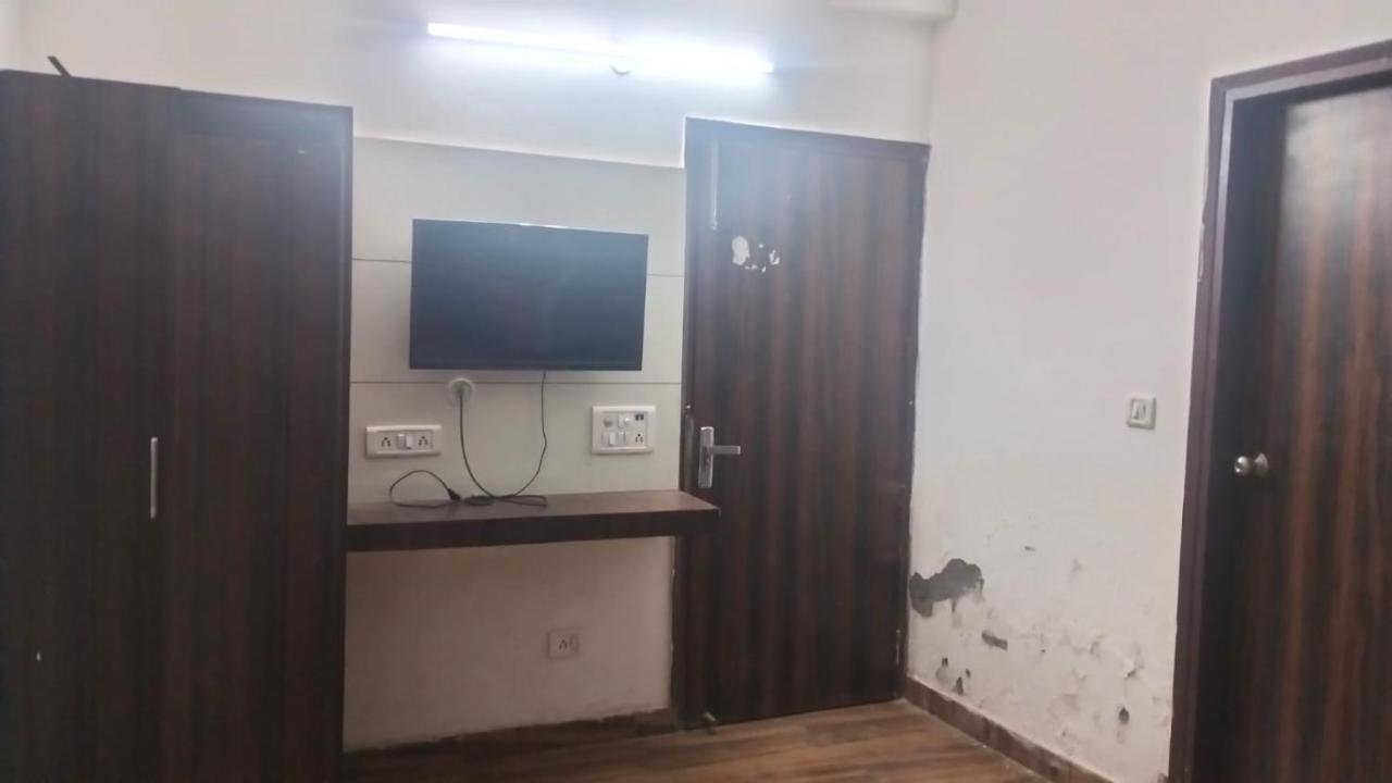 Airport Mars Plaza 3* New Delhi
