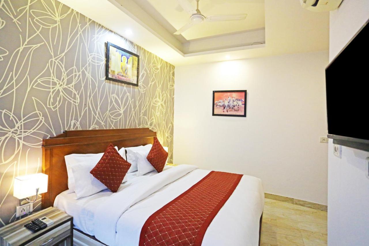 Hotel The Near Delhi Airport New Delhi