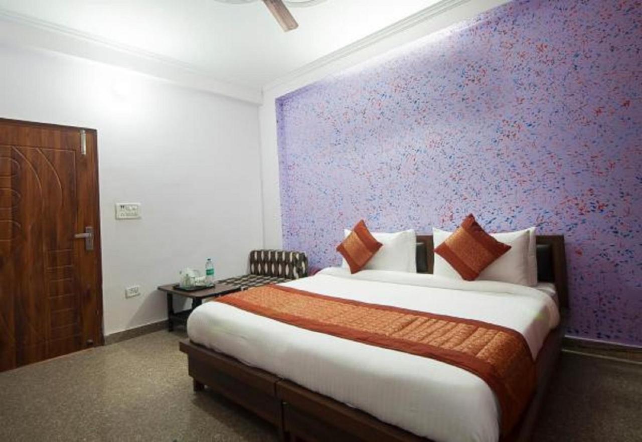 Bed & Breakfast Classic Plaza At Delhi Airport