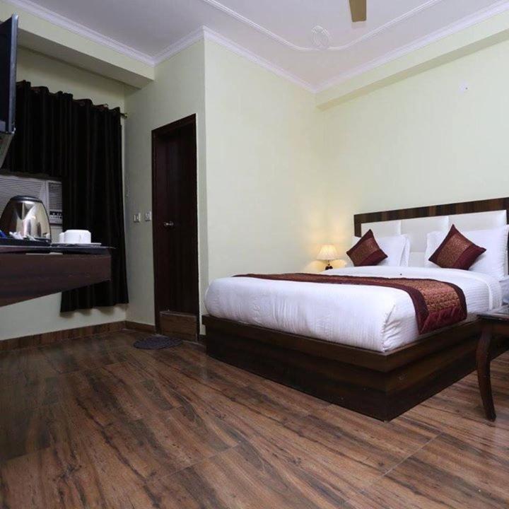 Airport Mars Plaza Hotel