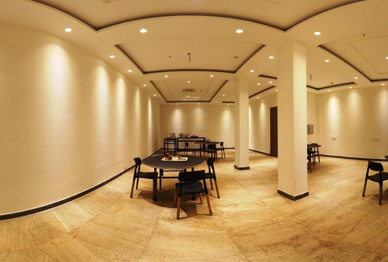 Lemonwood Suites By F9 - Trivoli Garden Chhatarpur New Delhi