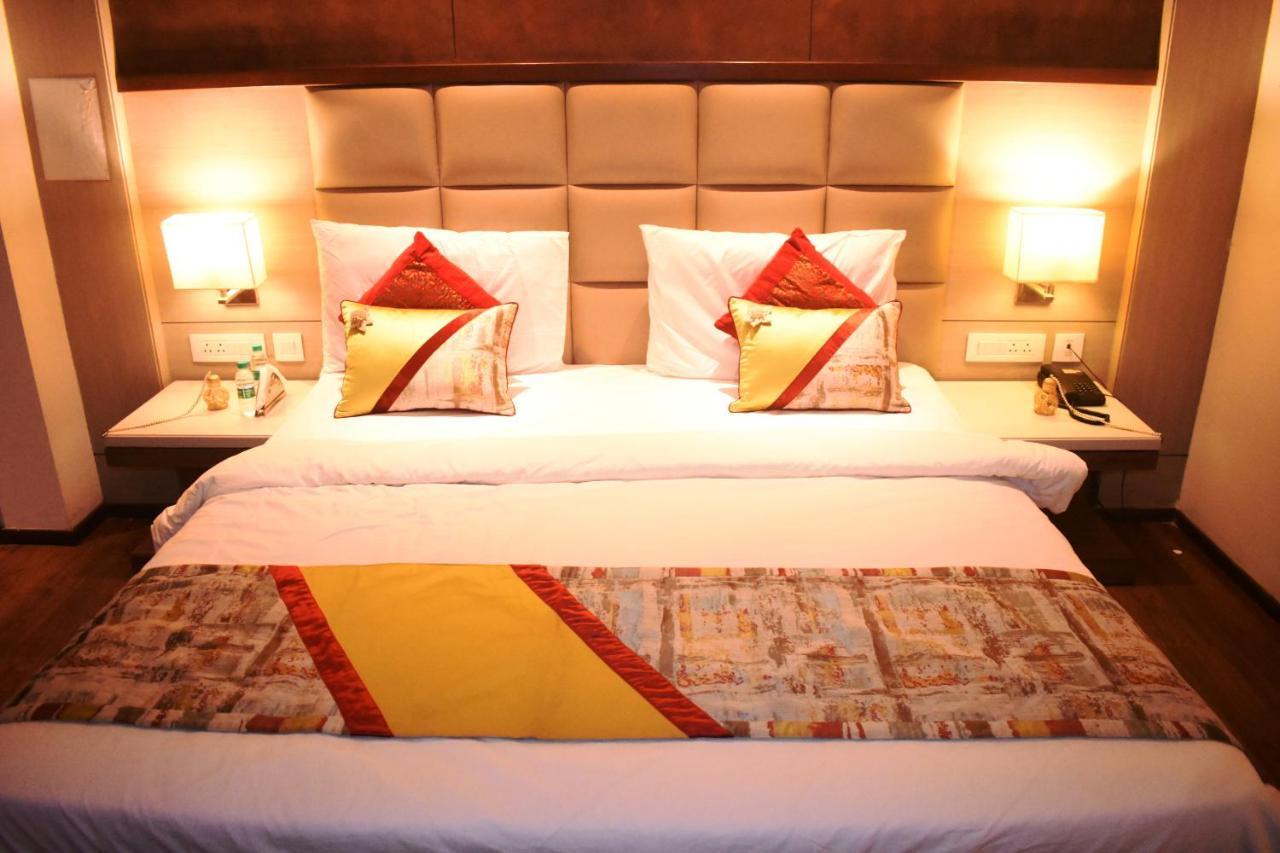 Hotel Lemonwood Suites By F9 - Trivoli Garden Chhatarpur New Delhi