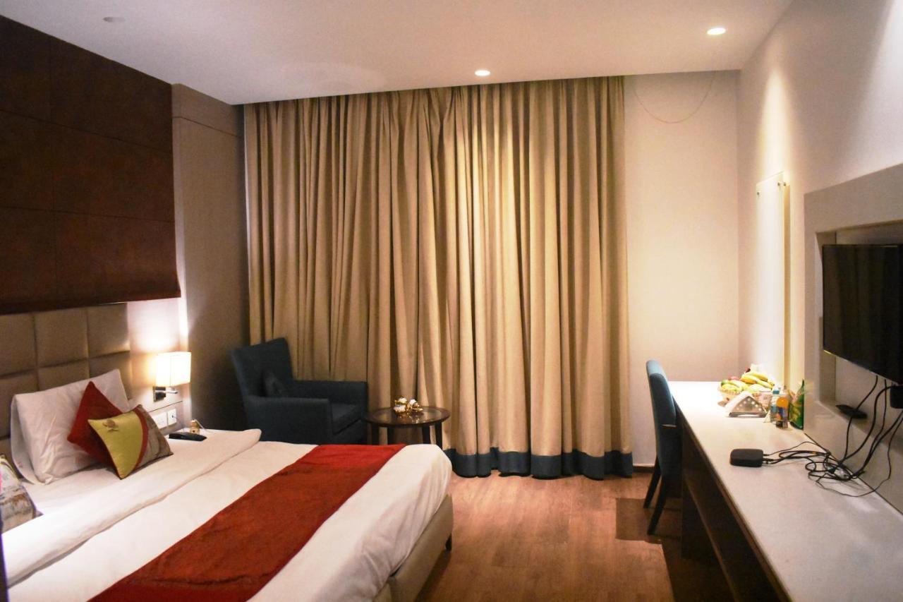 Hotel Lemonwood Suites By F9 - Trivoli Garden Chhatarpur 3*