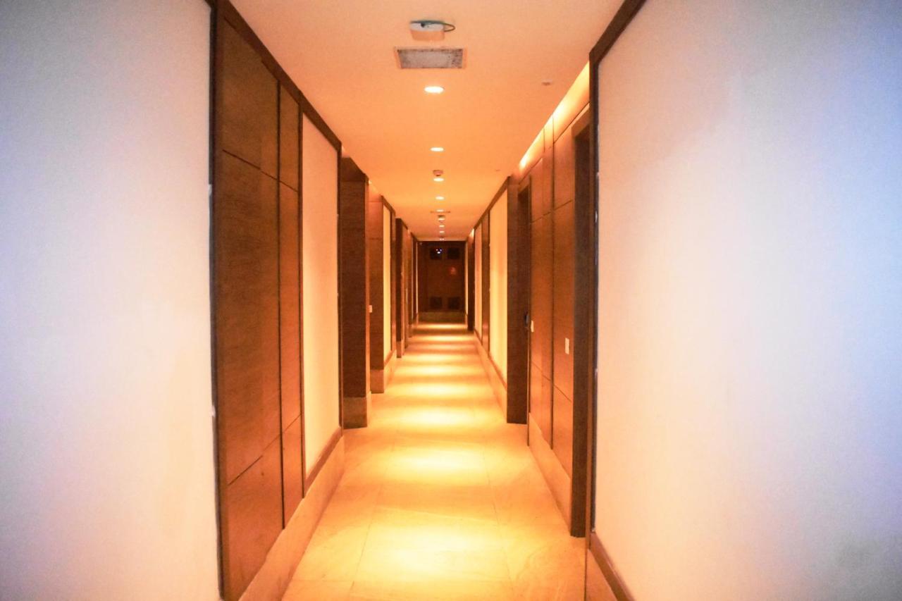 Lemonwood Suites By F9 - Trivoli Garden Chhatarpur