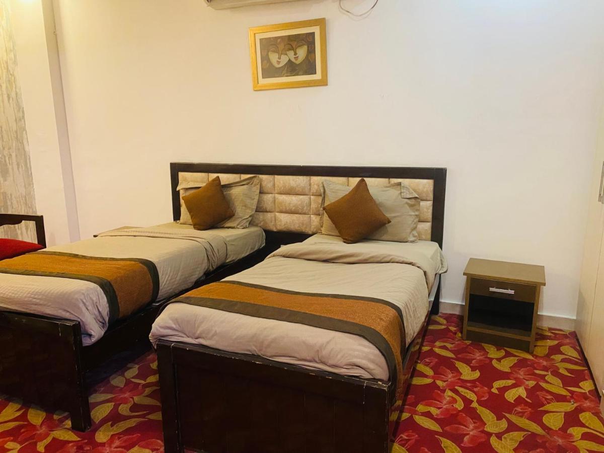 Qotel Jasola Vihar Hotel