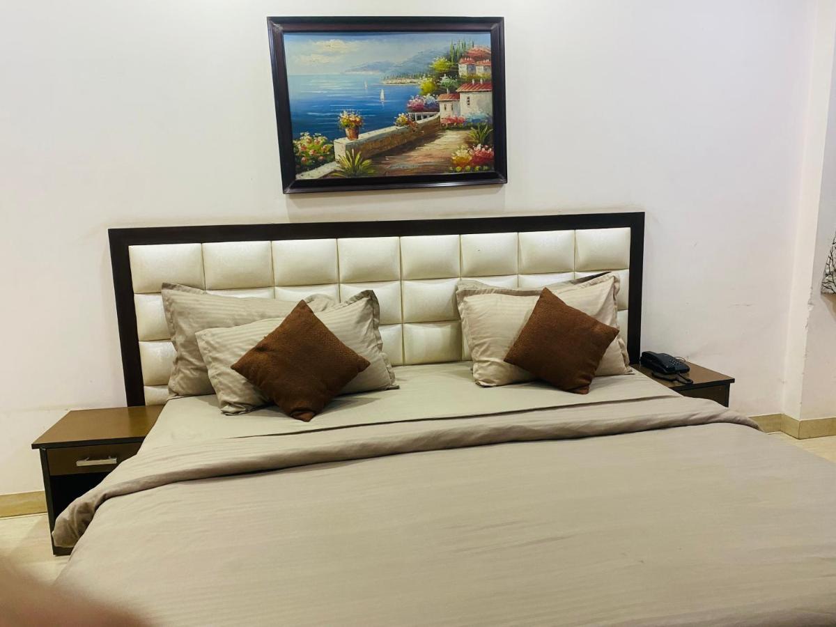 Qotel Jasola Vihar *