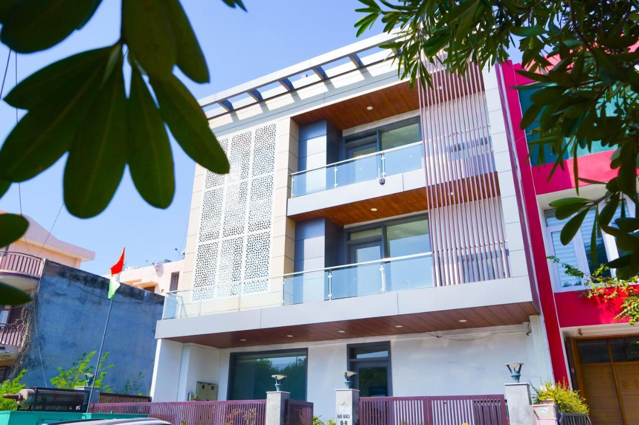 Hotel Deluxe In Cr Park 3*