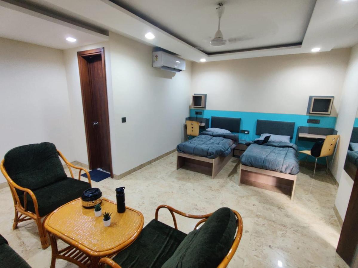 Covie East Of Kailash 52 * New Delhi