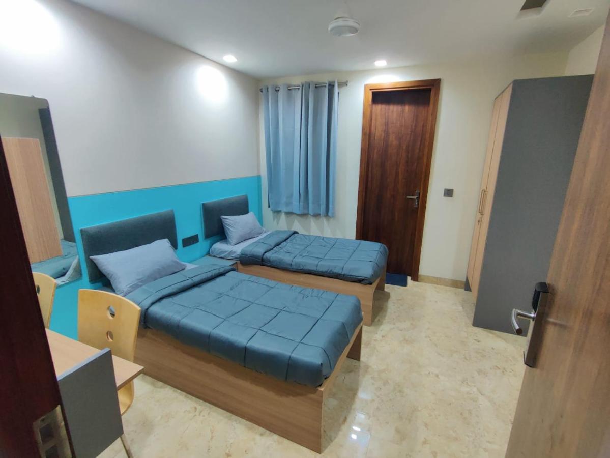 Covie East Of Kailash 52 Hostel