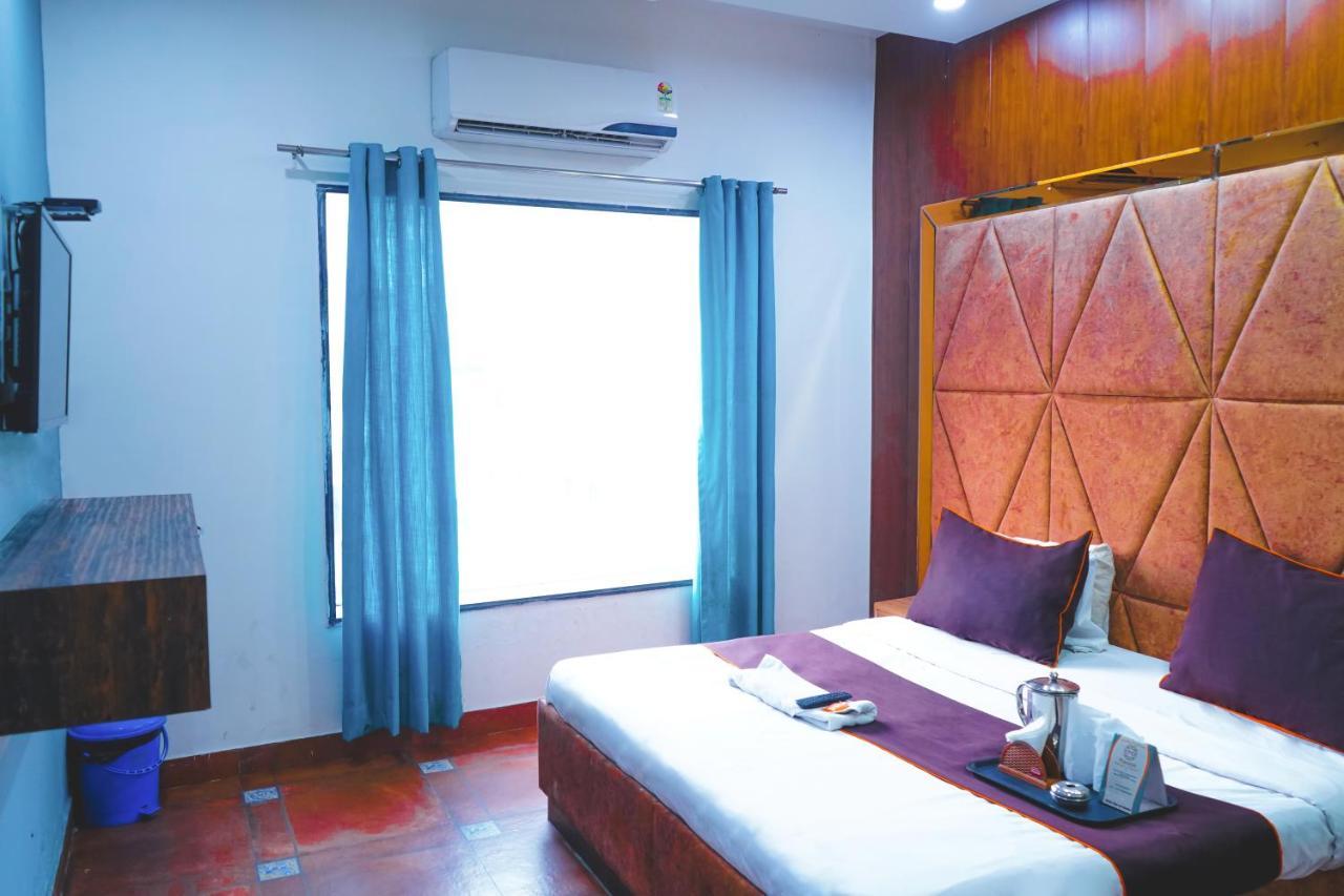 Roomshala 004 Mannat - Shalimar Bagh 3*