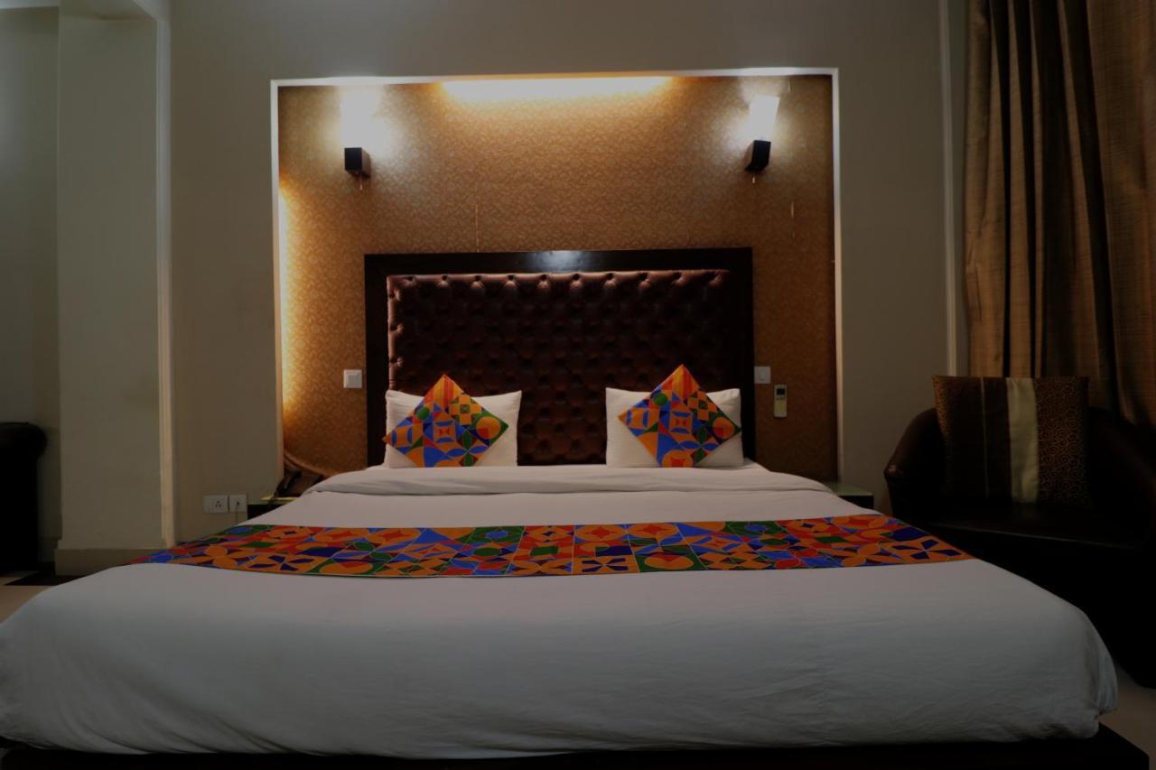 Hotel Fabhotel Lr Nehru Place