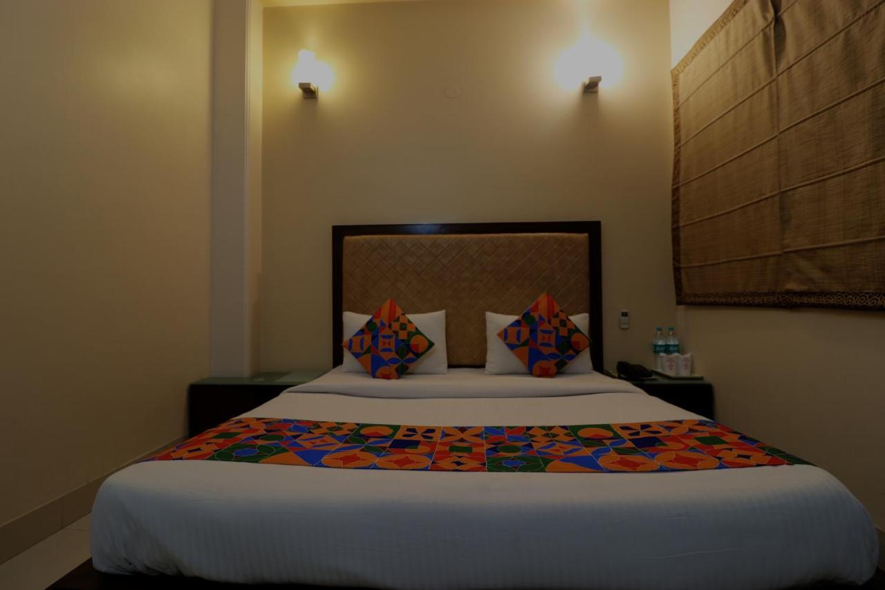 Hotel Fabhotel Lr Nehru Place