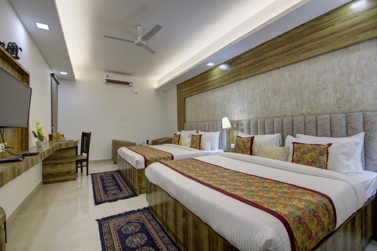 Hotel Park-green Suites 4*