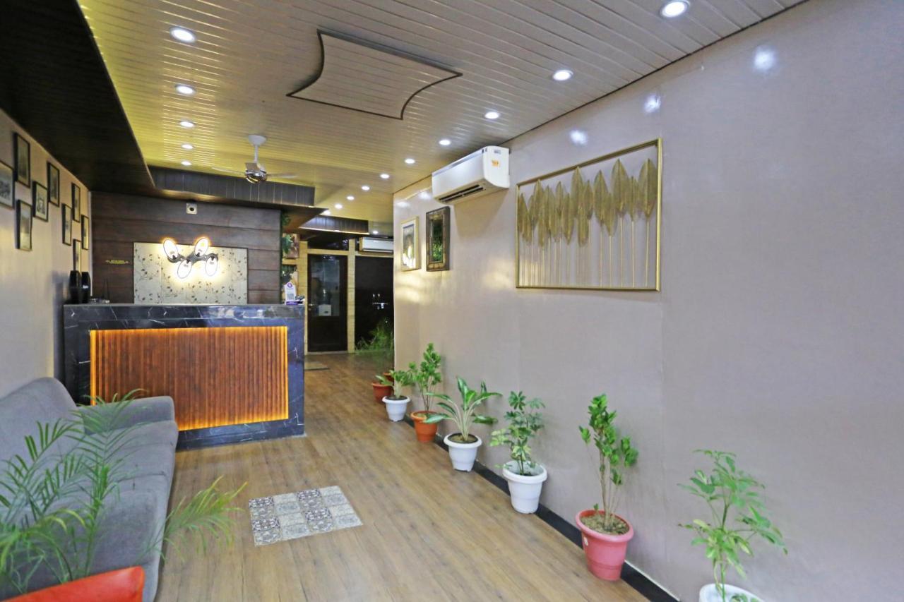La Casa Delhi Airport 4*