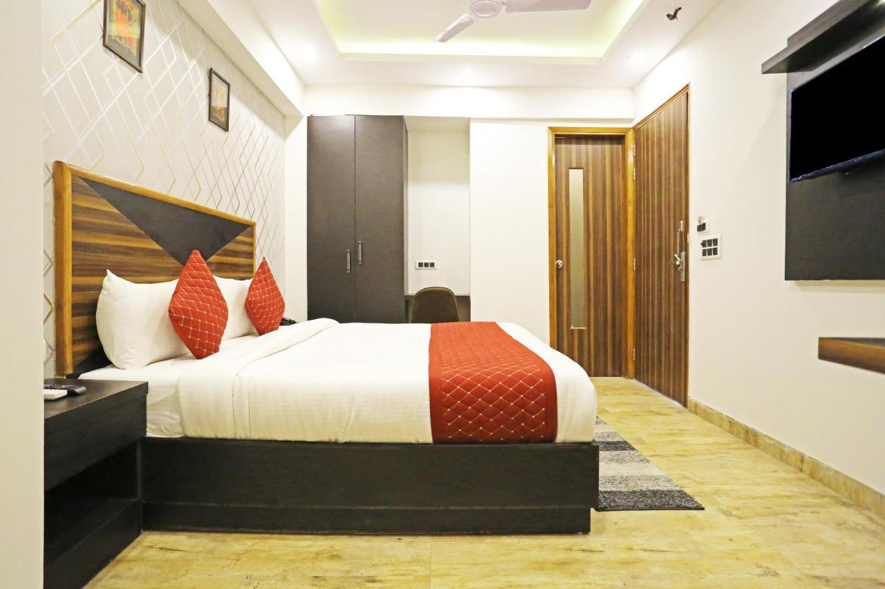 La Casa Delhi Airport 4*