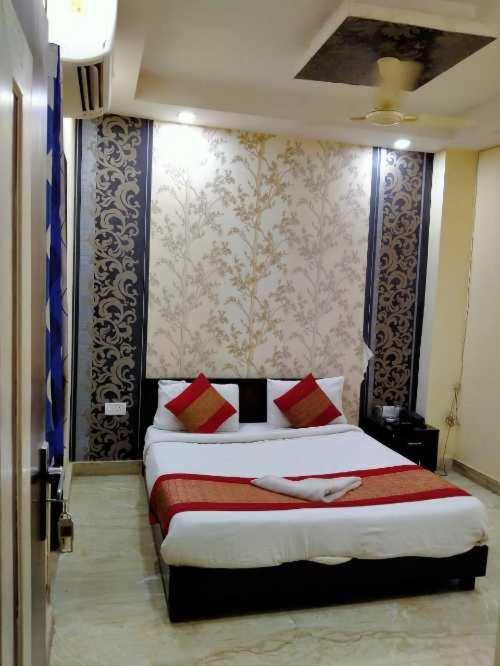 Hotel O Maharaja 3*