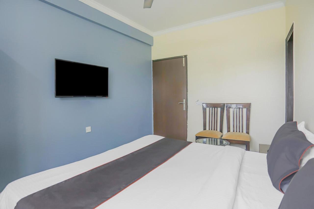 Hotel Collection O A3s Near Dilli Haat Ina 3*