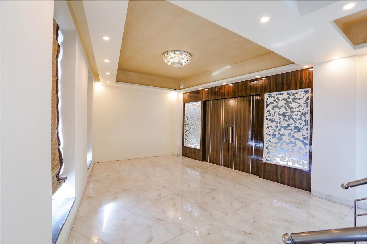 Hotel Time - Near Igi International & Domestic Airport Nova Deli