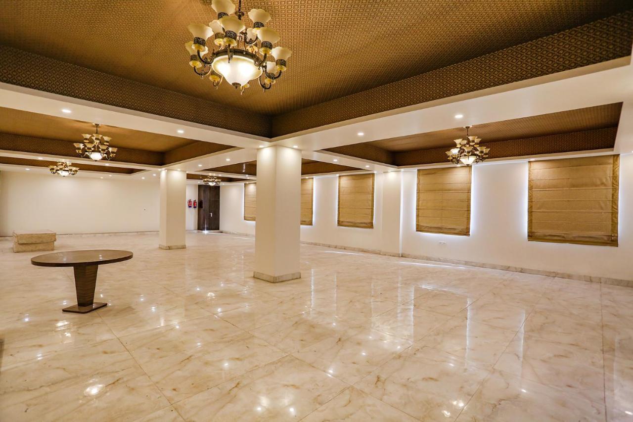 Time - Near Igi International & Domestic Airport Hotel 3*
