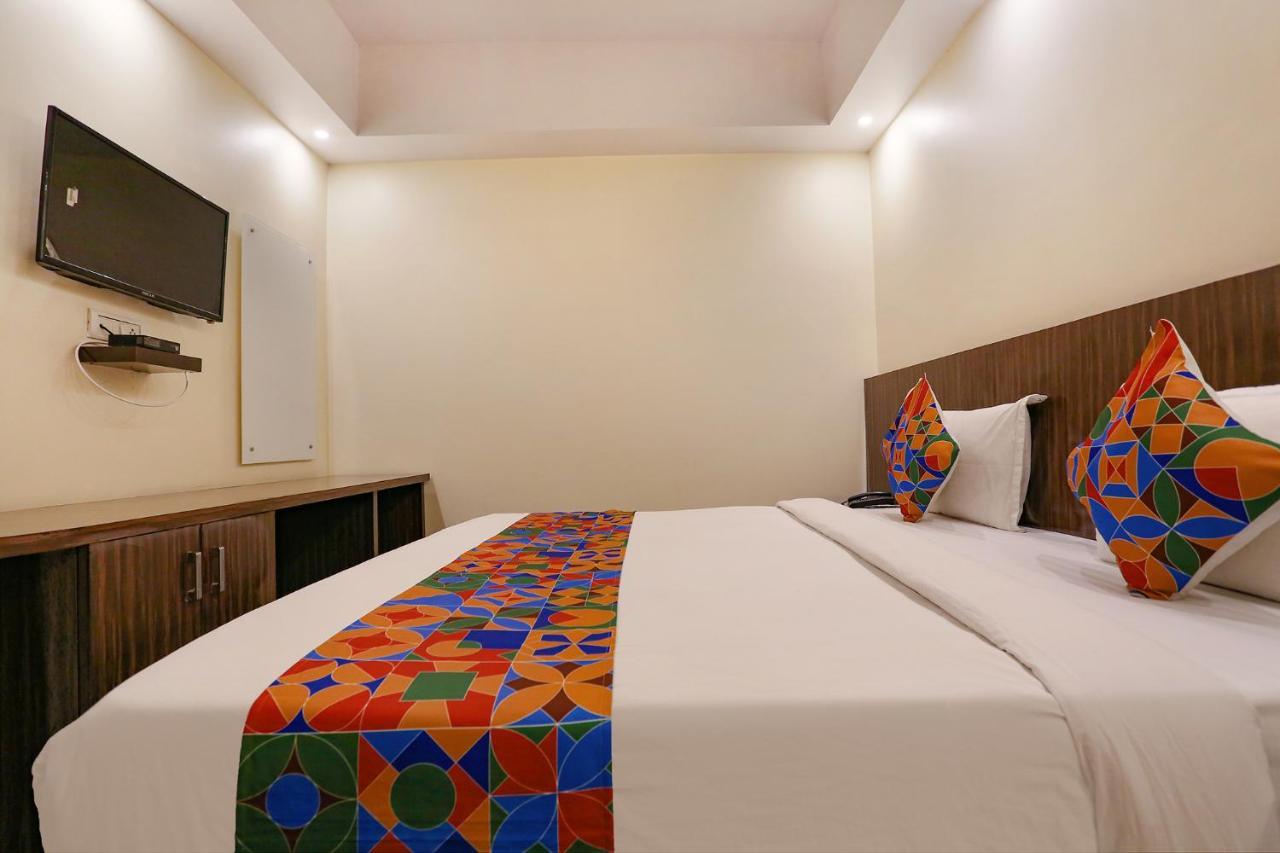 Time - Near Igi International & Domestic Airport