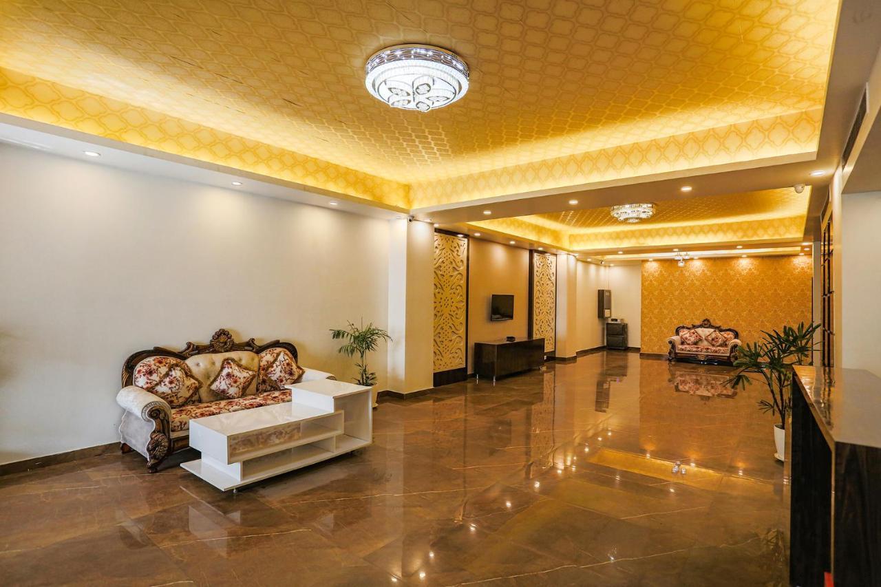 Time - Near Igi International & Domestic Airport