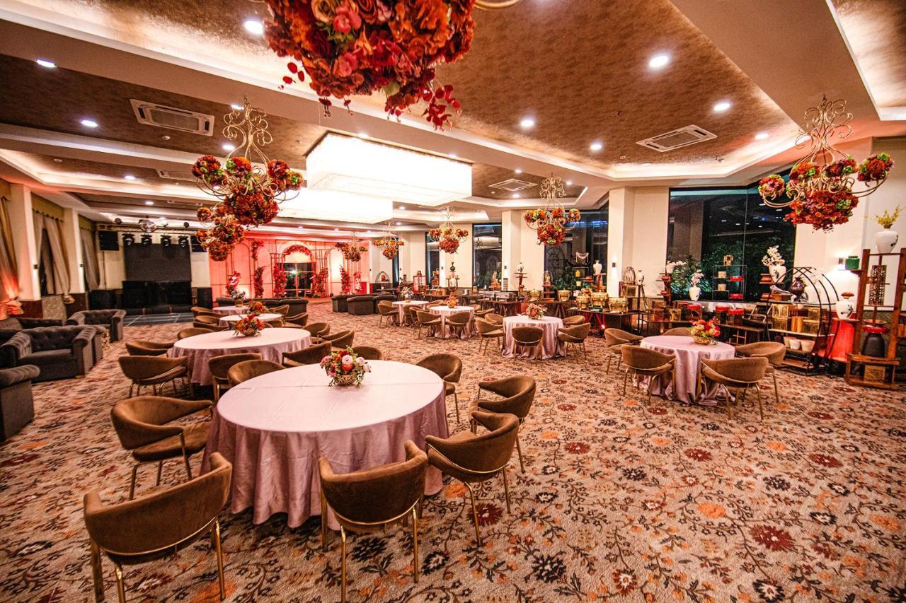 Fabhotel Prime Luxera Hotel Gurgaon