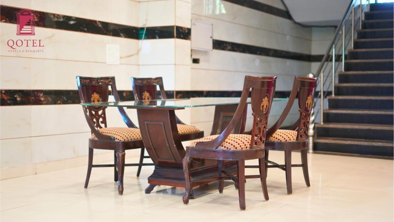 Hotel Qotel Hotel Peeragarhi-Near Peeragarhi Metro Station,Couple Friendly New Delhi