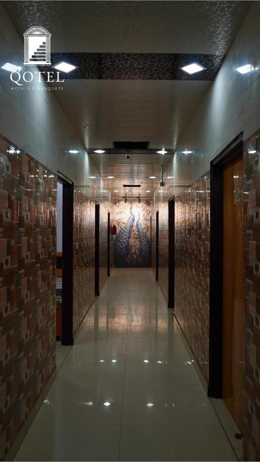 Qotel Hotel Peeragarhi-Near Peeragarhi Metro Station,Couple Friendly Hotel New Delhi