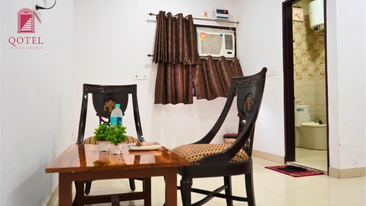 Qotel Hotel Peeragarhi-Near Peeragarhi Metro Station,Couple Friendly * New Delhi
