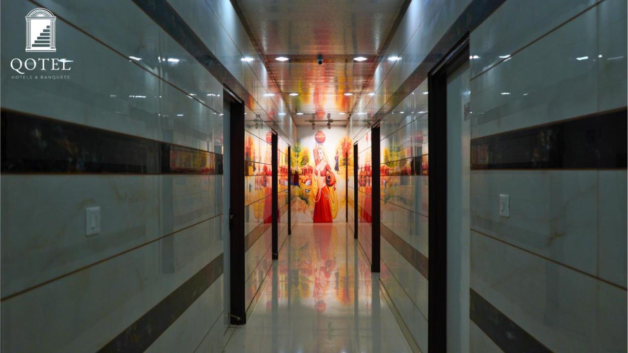 Qotel Hotel Peeragarhi-Near Peeragarhi Metro Station,Couple Friendly New Delhi