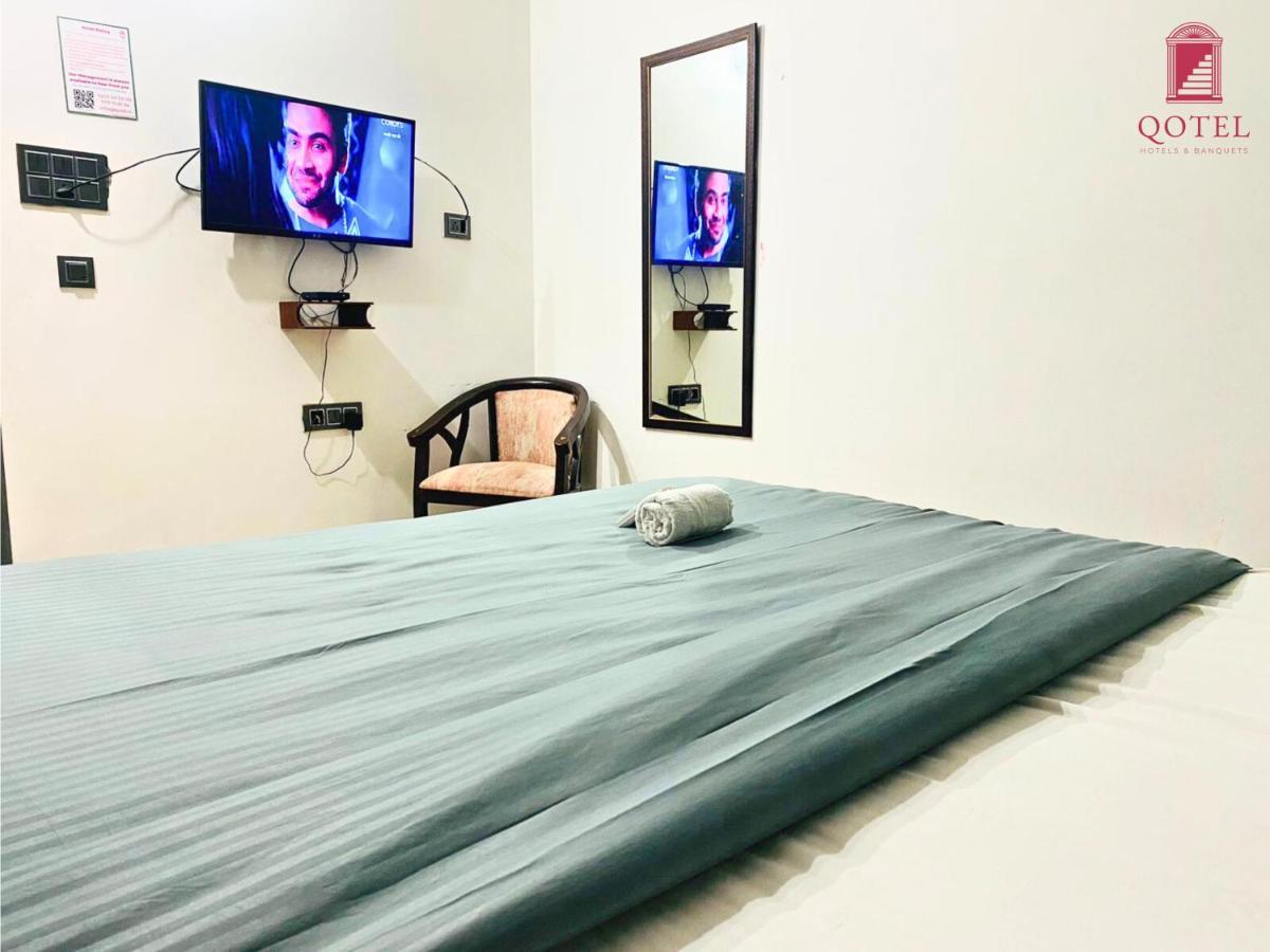 Qotel Rama Rohini Sector-24 Couple Friendly Hotel Delhi (National Capital Territory of India)