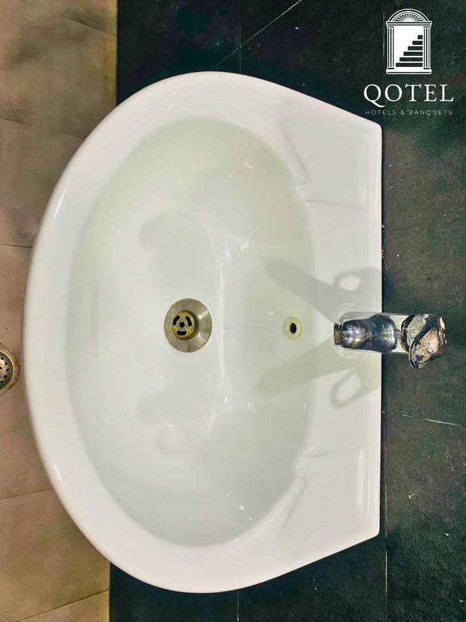 Qotel Rama Rohini Sector-24 Couple Friendly