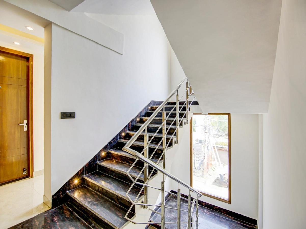 Oyo Flagship Thecapstone Hotel