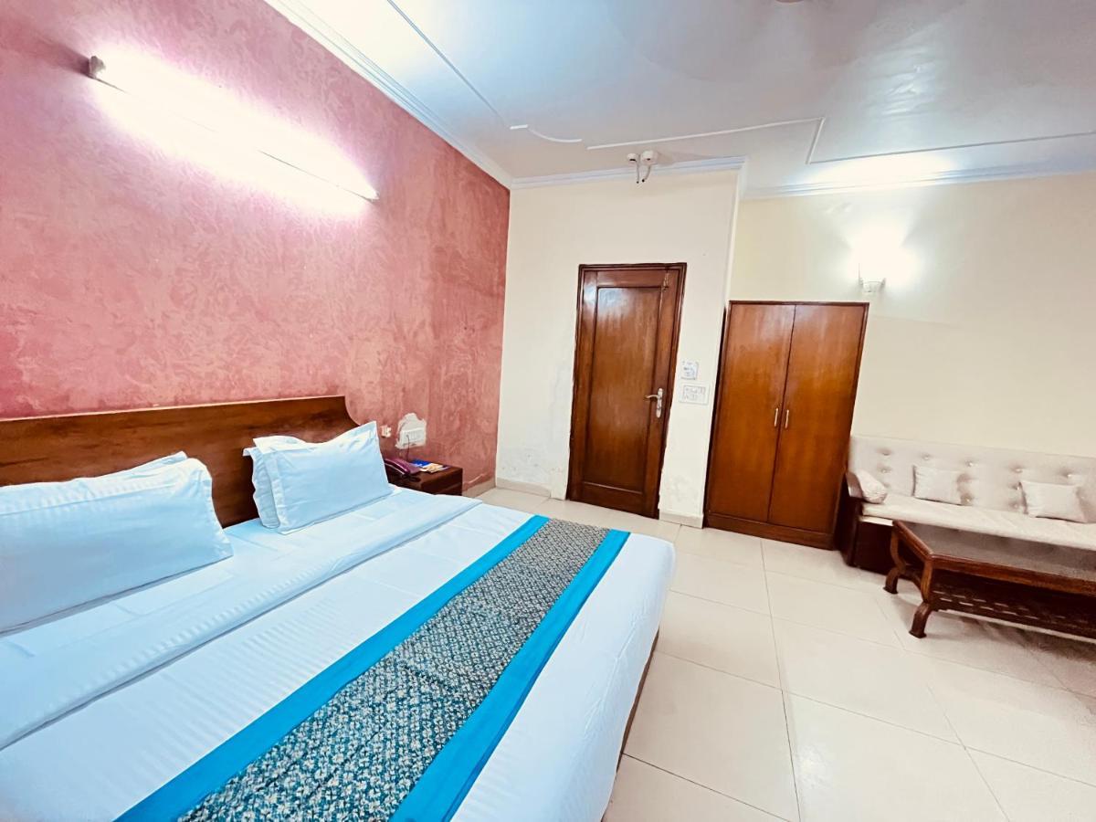 Hotel Ashoka Karol Bagh Delhi