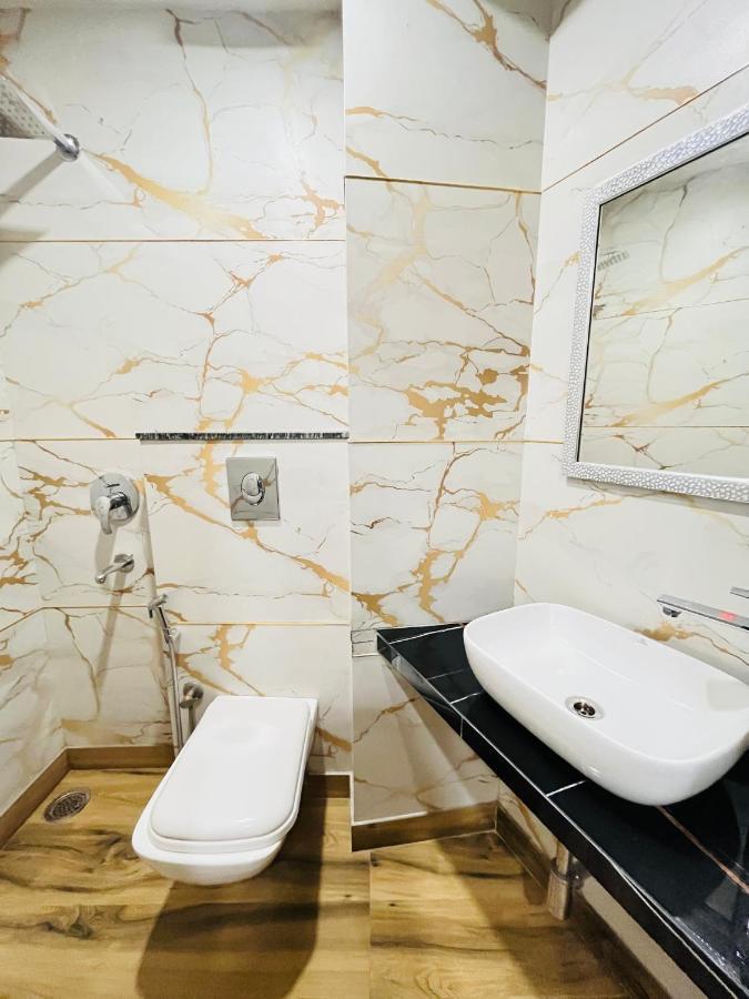 Hotel Red Stone - Near Railway Station - Paharganj
