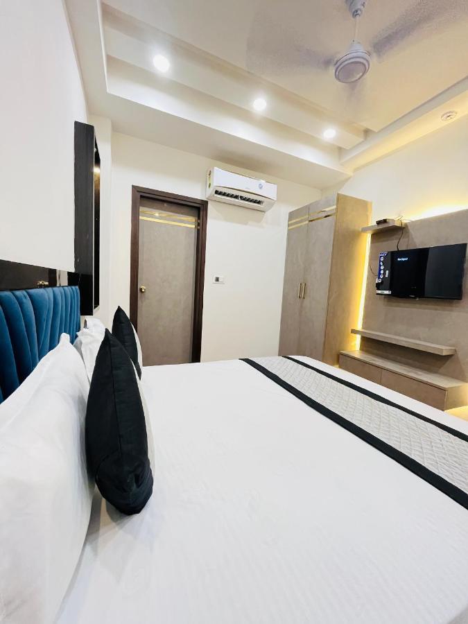Hotel Red Stone - Near Railway Station - Paharganj