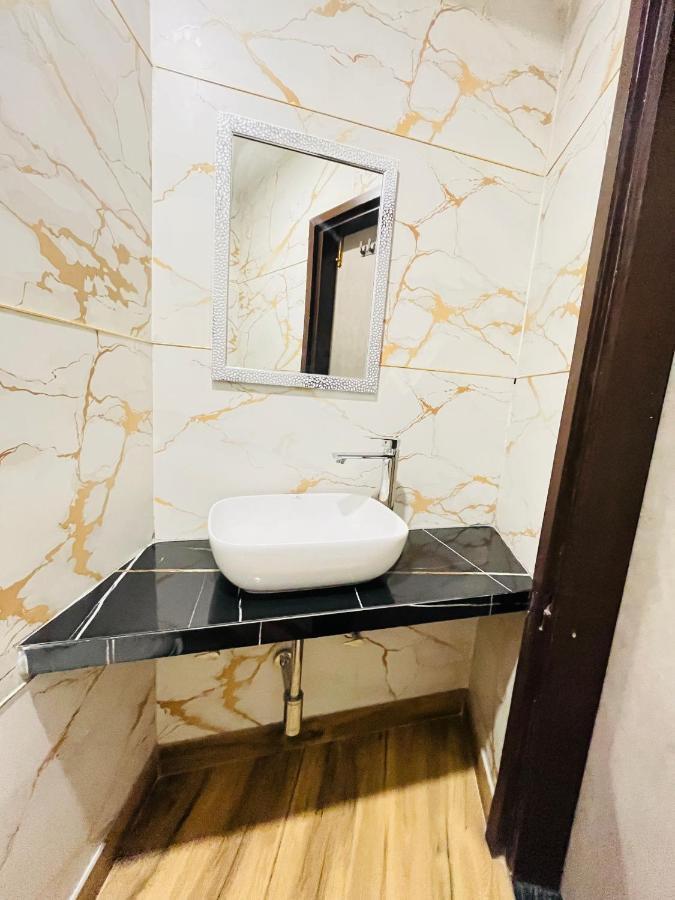 Red Stone - Near Railway Station - Paharganj 2* New Delhi