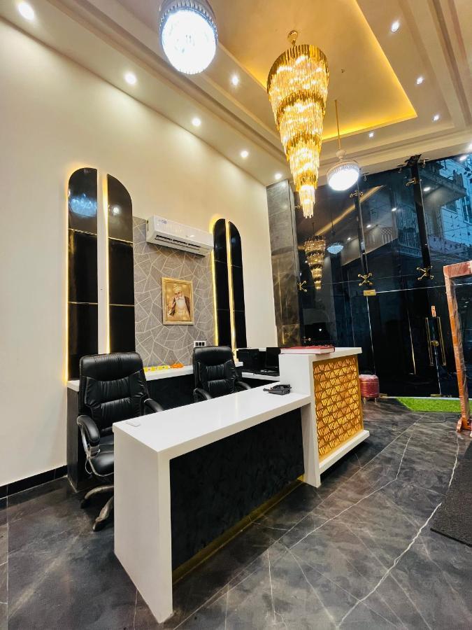 Red Stone - Near Railway Station - Paharganj Hotel 2*