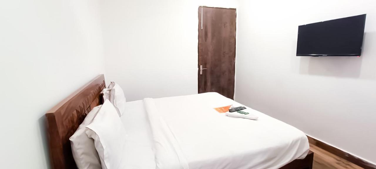 Walk Residency Hotel New Delhi