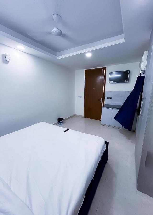 Hotel Aura-malviya Nagar