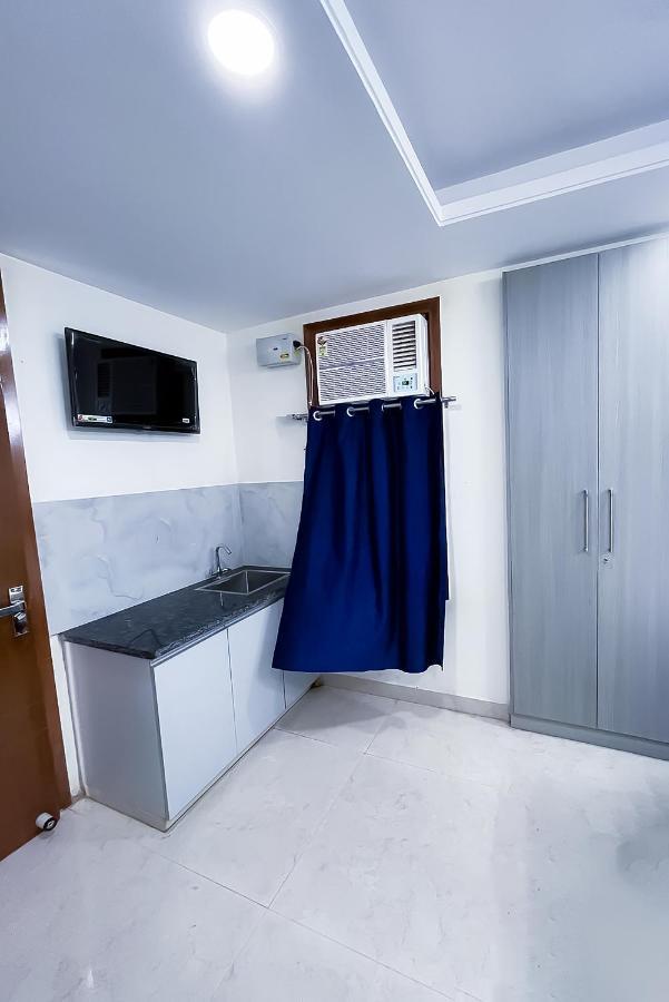 Aura-malviya Nagar 3*