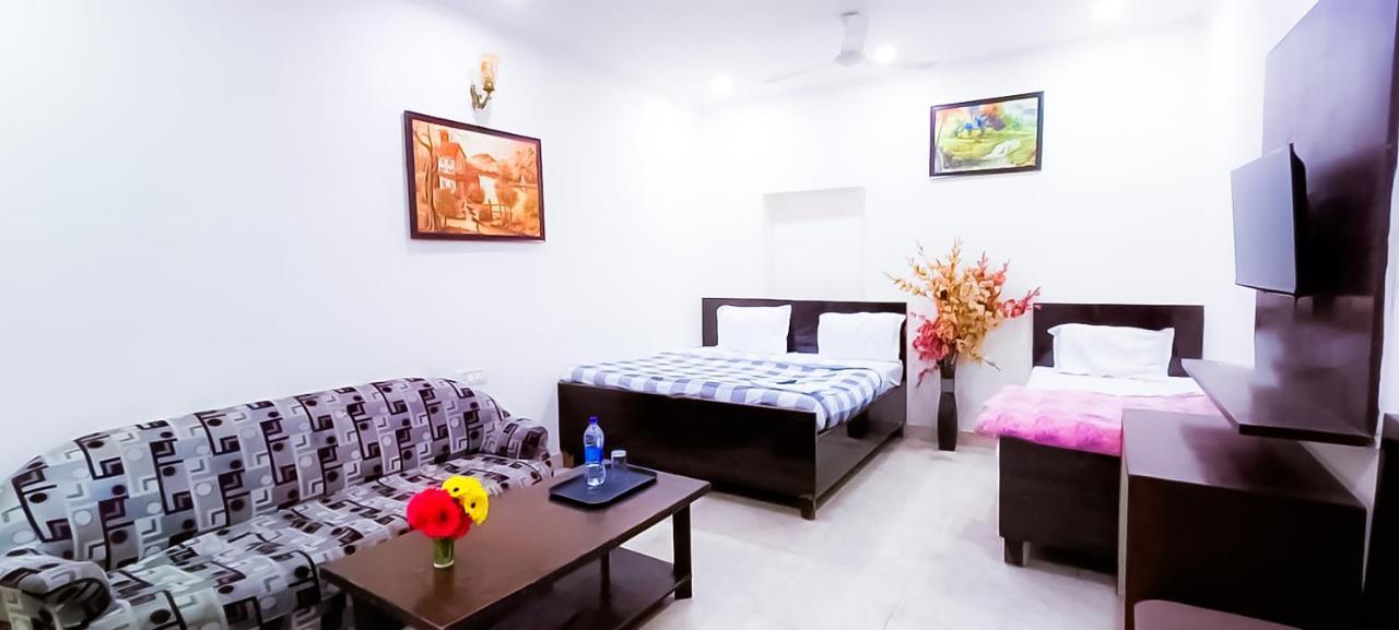Walk Residency Hotel 3*