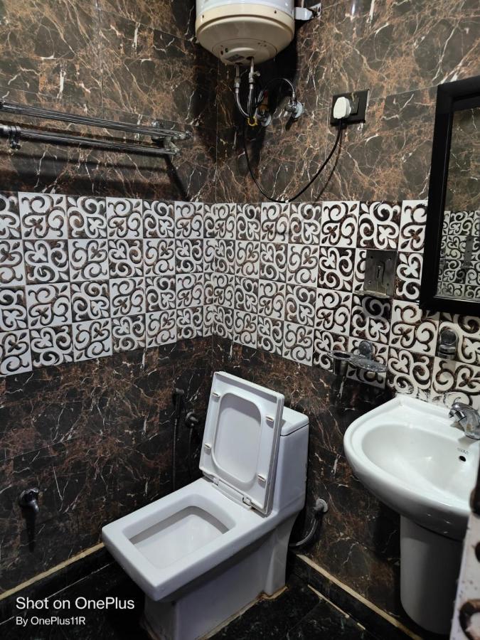 Hotel Nk Residency - Kalka Ji 3*