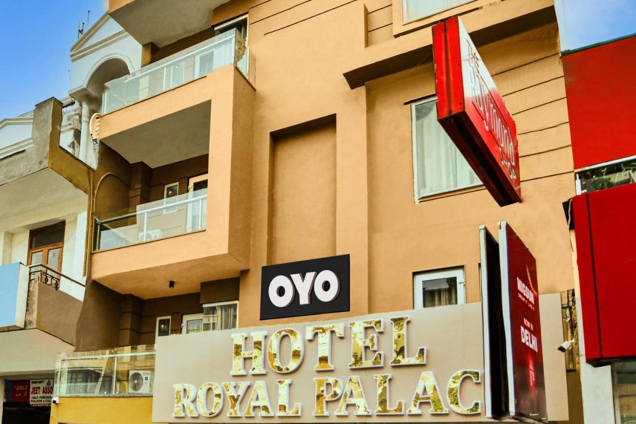 Hotel Oyo Flagship 81255 Royal Palace 3*
